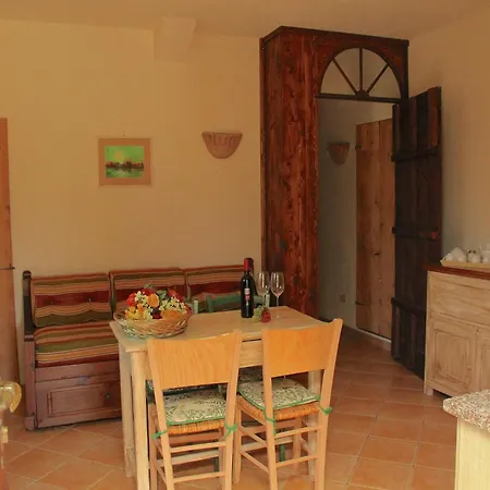 Сasa de vacaciones In With Vineyards Olive Groves