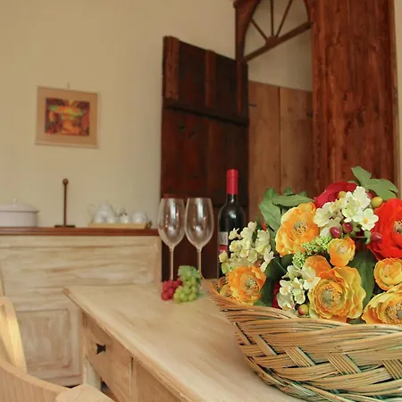 Hébergement de vacances In With Vineyards Olive Groves