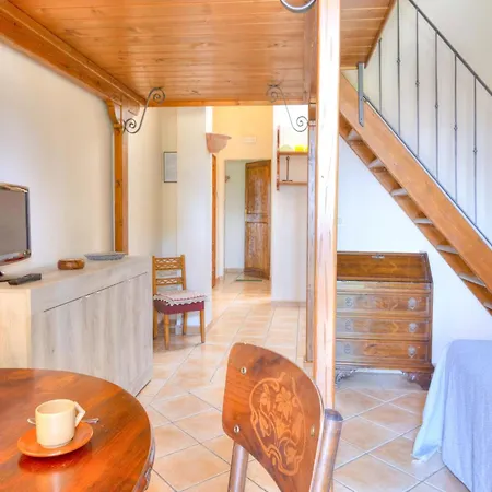 בית נופש In With Vineyards Olive Groves מרשאנו